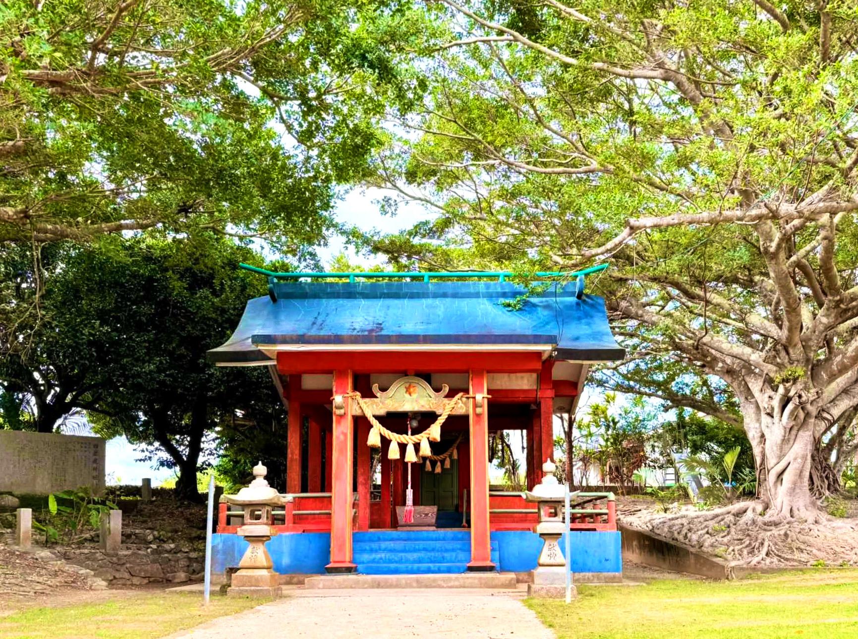  四並蔵神社の社殿 