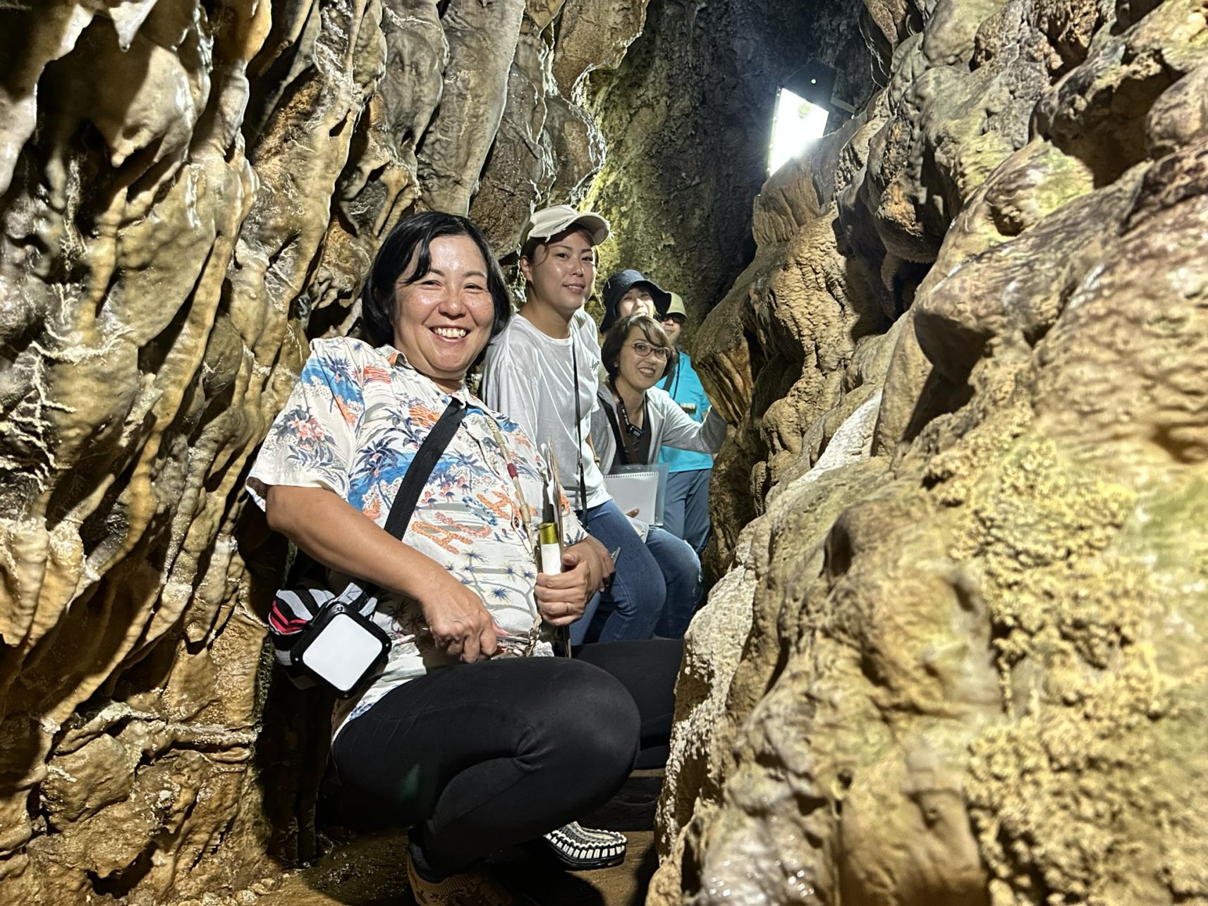 南の島の奇跡を歩く、昇竜洞ガイドツアー-4