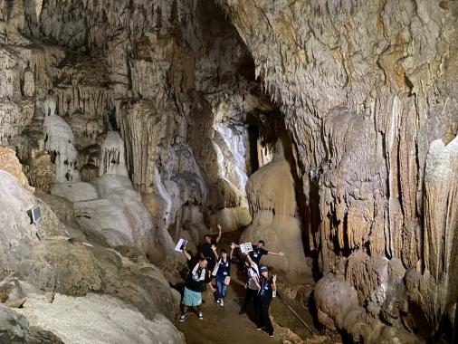 南の島の奇跡を歩く、昇竜洞ガイドツアー-0