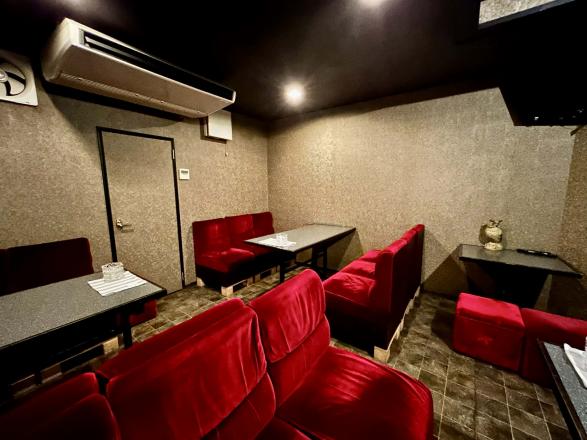 スナック 女ざかり-2